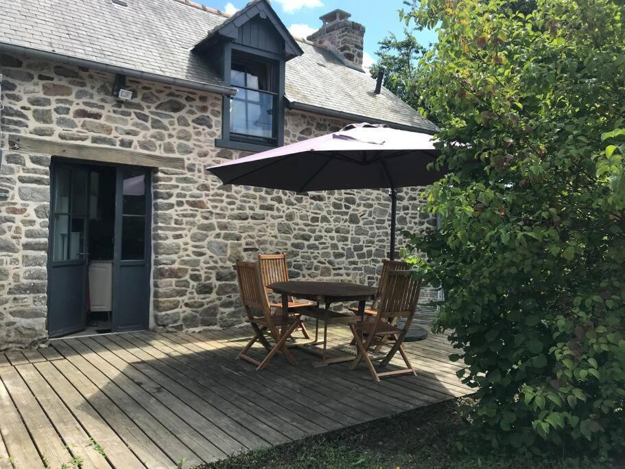 Maisonnette Au Pied Du Mont Dol Ngoại thất bức ảnh