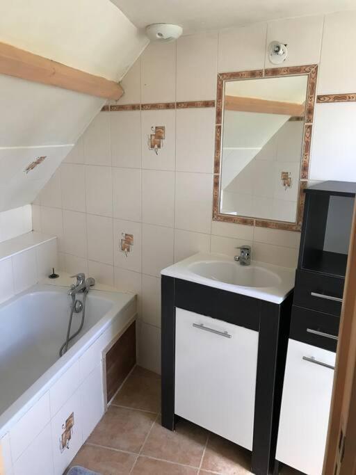 Maisonnette Au Pied Du Mont Dol Ngoại thất bức ảnh